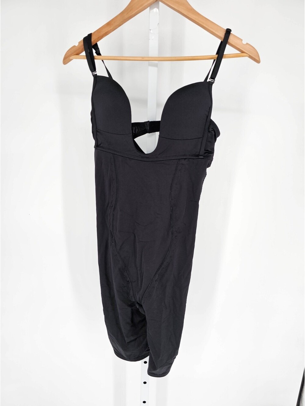Fashion Forms Womens Sz 36C Solid Black Low Neck Dress Shaper